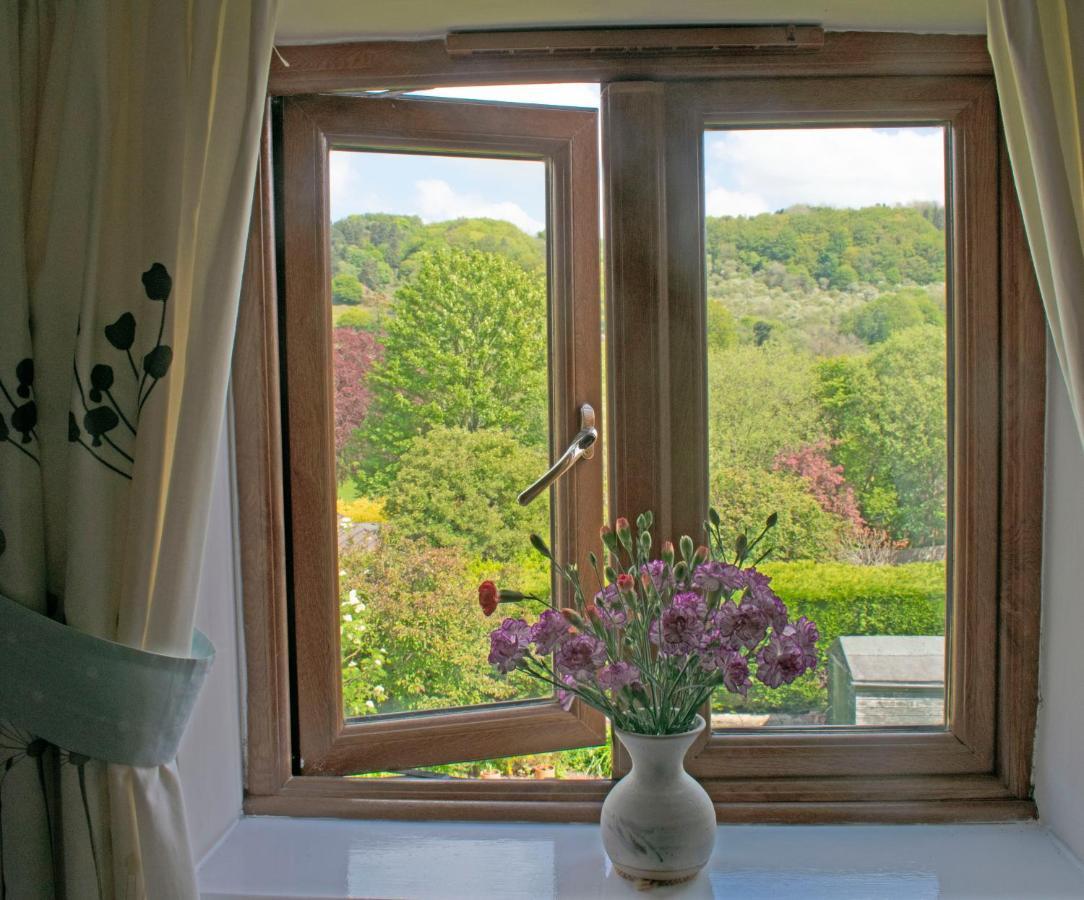 Innisfree Cottage Eyam Eksteriør billede